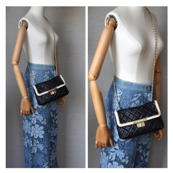 CHANEL flap bag - Picture 9 of 16